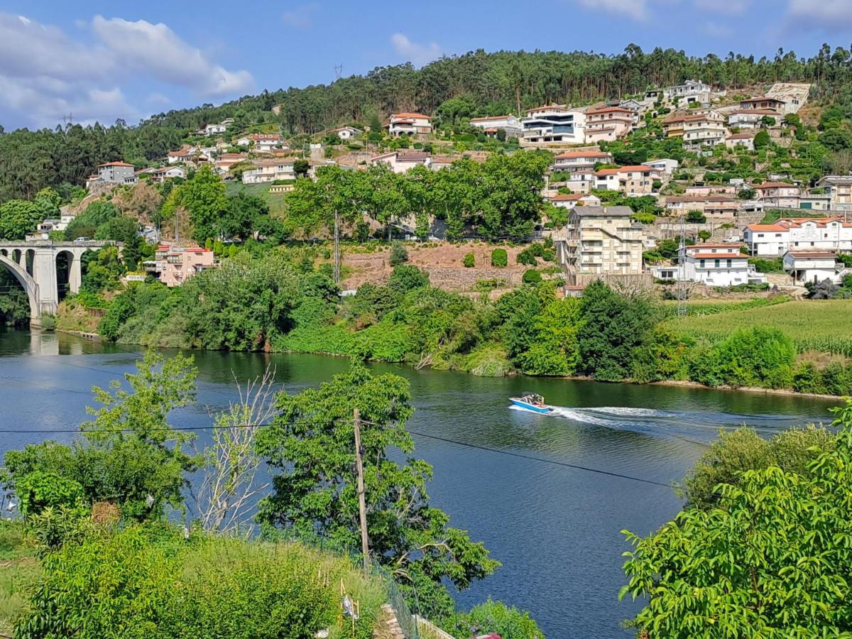 Appartamento Burguesinha Al Entre-Os-Rios Esterno foto