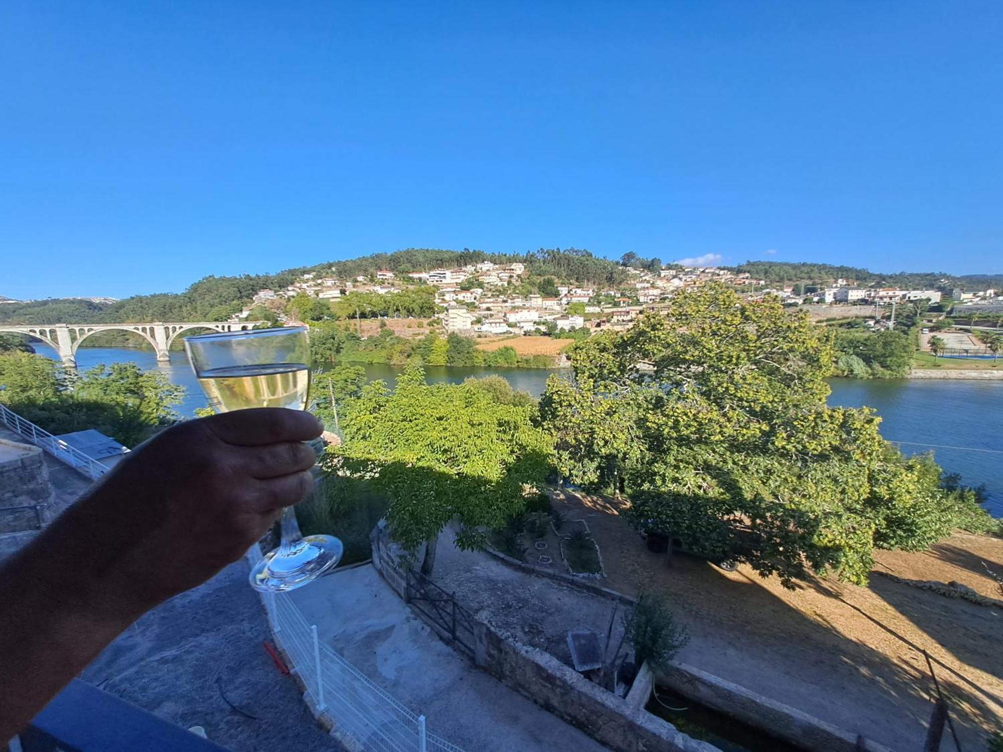 Appartamento Burguesinha Al Entre-Os-Rios Esterno foto