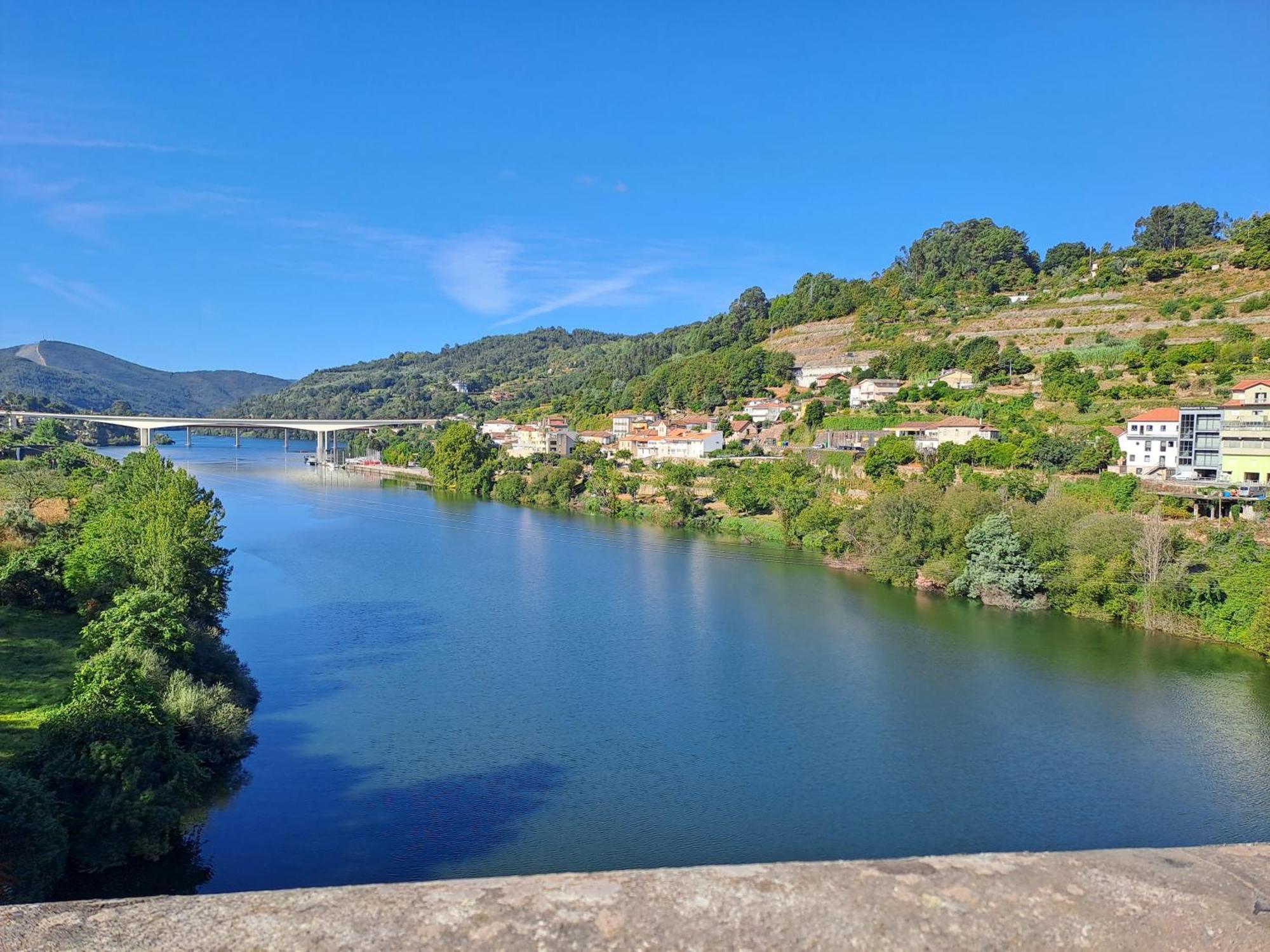 Appartamento Burguesinha Al Entre-Os-Rios Esterno foto